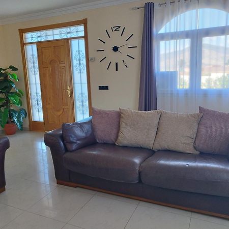 Villa Casa Del Sol 3 Bedroom Villa With Private Solar Covered 12M X 6M Pool Minimum Stay 7 Nights Chromecast And Wifi Throughout The Property Triquivijate Exterior foto