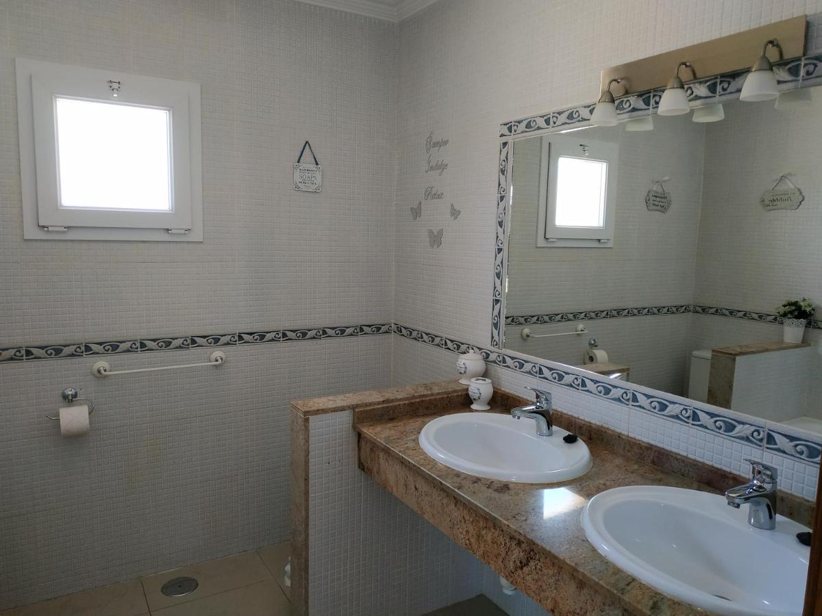 Villa Casa Del Sol 3 Bedroom Villa With Private Solar Covered 12M X 6M Pool Minimum Stay 7 Nights Chromecast And Wifi Throughout The Property Triquivijate Exterior foto