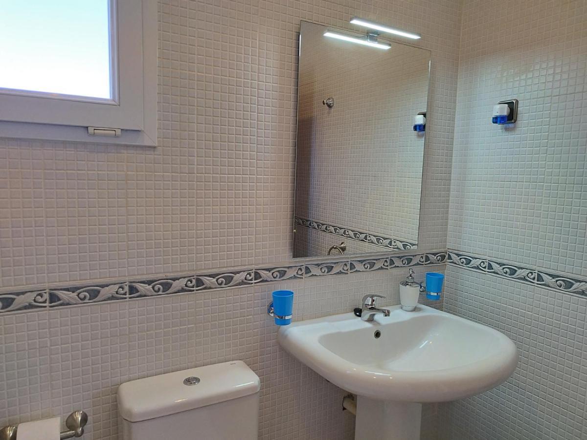 Villa Casa Del Sol 3 Bedroom Villa With Private Solar Covered 12M X 6M Pool Minimum Stay 7 Nights Chromecast And Wifi Throughout The Property Triquivijate Exterior foto