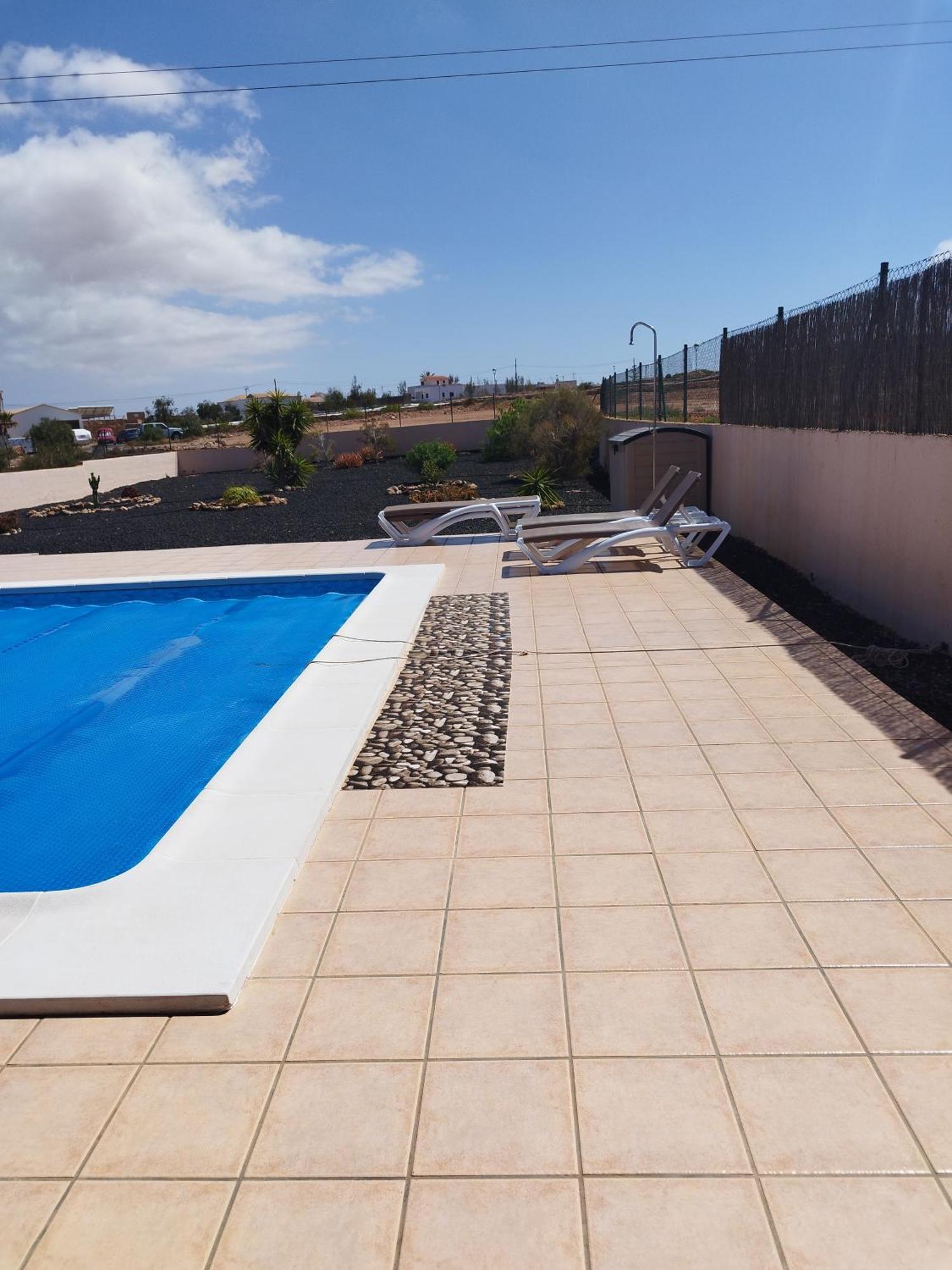 Villa Casa Del Sol 3 Bedroom Villa With Private Solar Covered 12M X 6M Pool Minimum Stay 7 Nights Chromecast And Wifi Throughout The Property Triquivijate Exterior foto
